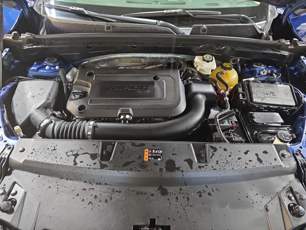 Used 2023 Buick Envision Essence AWD/4WD image 28