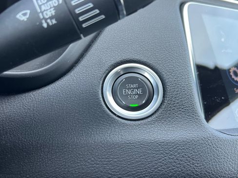 Used 2019 Cadillac XT4 Sport FWD image 26