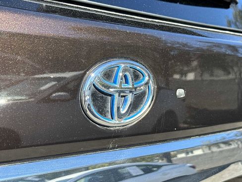 Used 2023 Toyota Sequoia Limited image 10