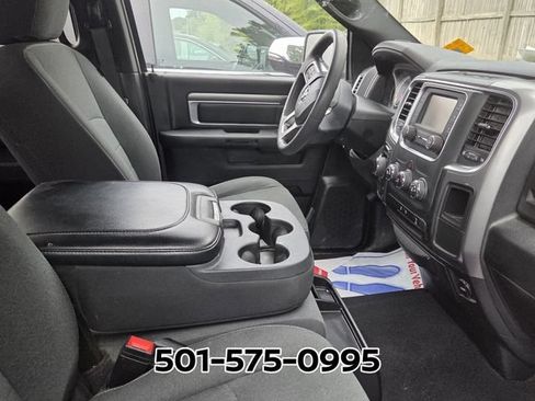 Used 2024 RAM 1500 Warlock AWD/4WD image 9