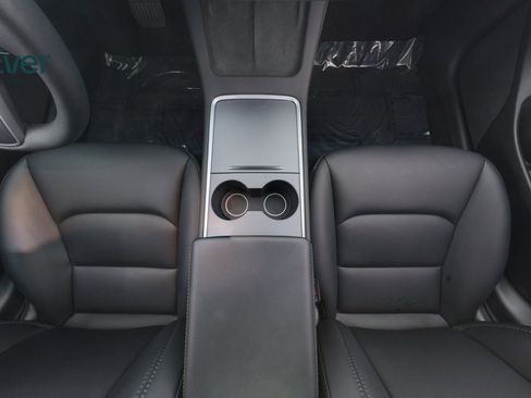Used 2023 Tesla Model 3 Standard Range image 24