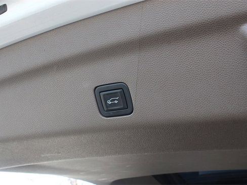 Used 2024 GMC Yukon XL Denali w/ Denali Reserve Package image 43