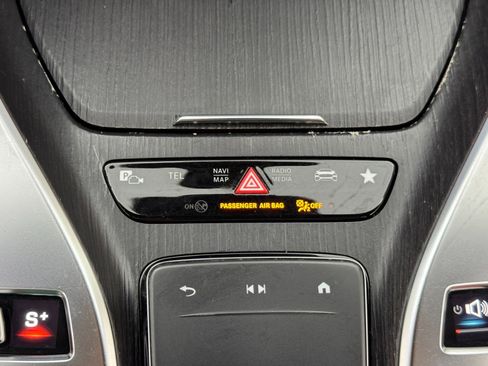 Used 2022 Mercedes-Benz AMG GT 43 w/ Driver Assistance Package image 38