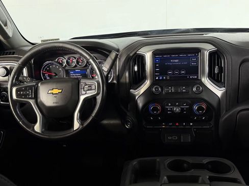 Used 2021 Chevrolet Silverado 1500 LT RWD image 12