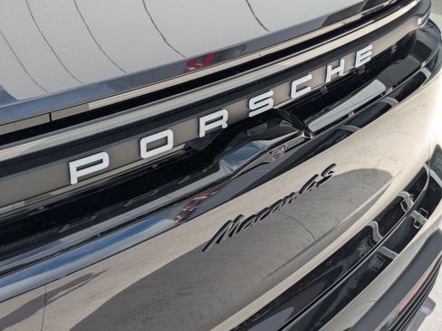 New 2025 Porsche Macan 4S Electric image 10