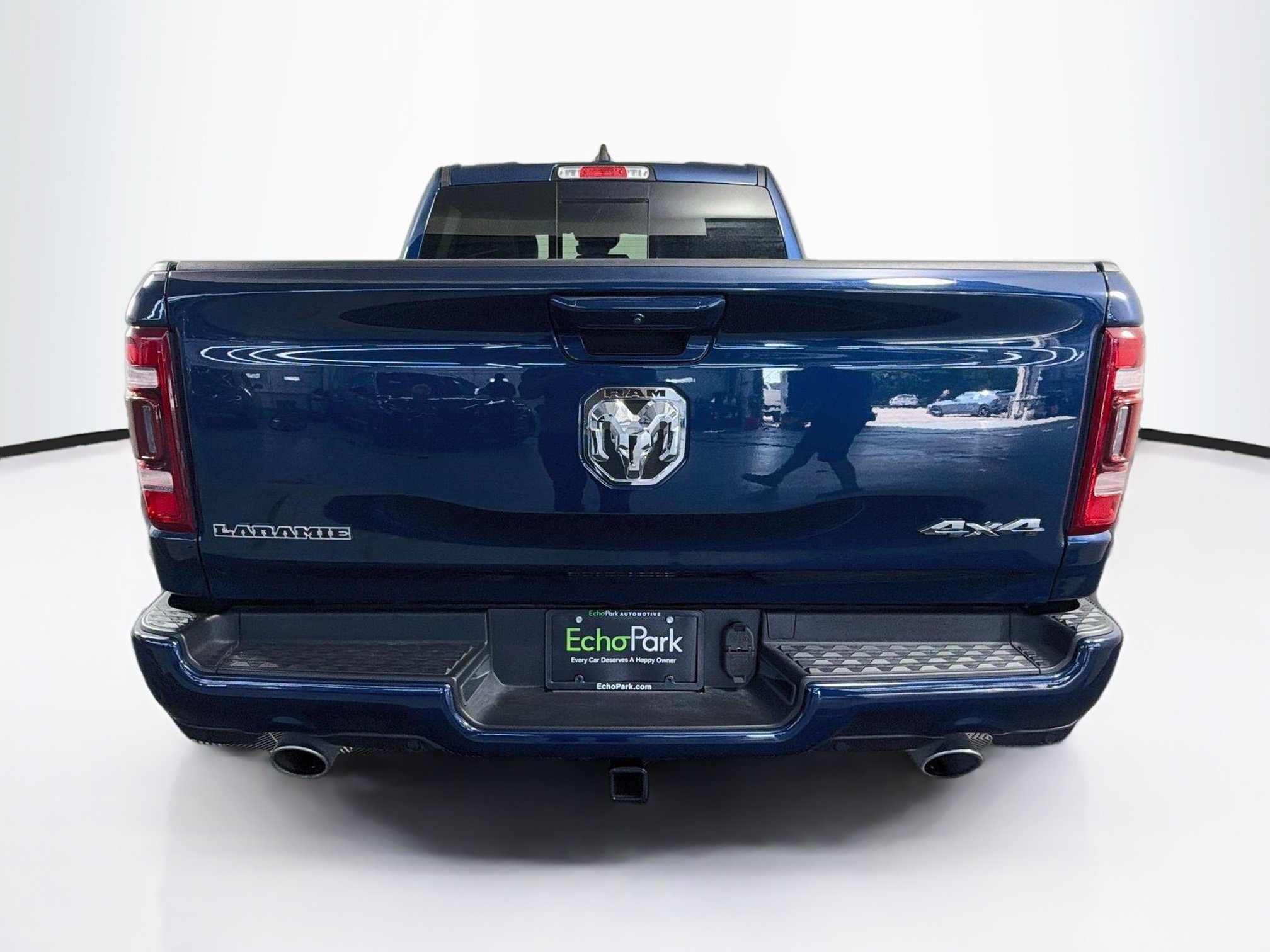 Used 2024 RAM 1500 Laramie AWD/4WD image 7