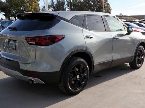Used 2025 Chevrolet Blazer LT image 6