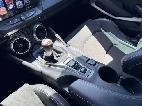 Used 2018 Chevrolet Camaro SS RWD image 18