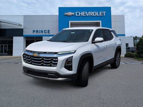 New 2026 Chevrolet Equinox LT w/ Convenience Package II FWD image 13