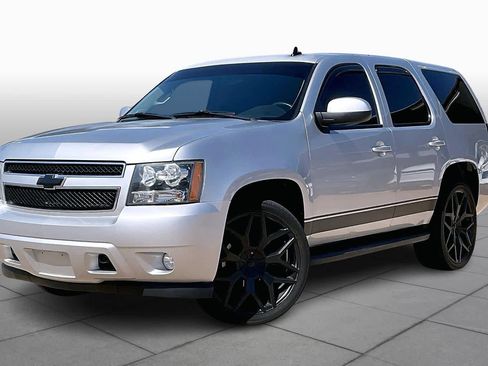 Used 2013 Chevrolet Tahoe LT image 3