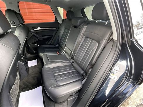 Used 2020 Audi Q5 e Premium w/ Convenience Package image 25