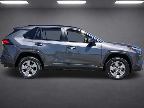 Used 2024 Toyota RAV4 XLE AWD/4WD image 3
