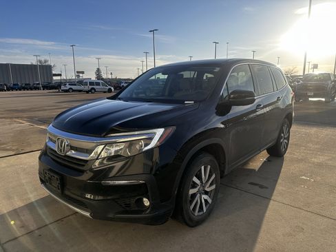 Used 2020 Honda Pilot EX image 2