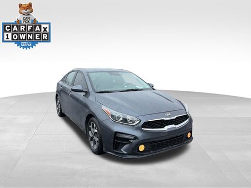 Used 2021 Kia Forte LXS image 3