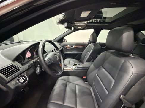 Used 2011 Mercedes-Benz C 300 4MATIC Sedan image 25