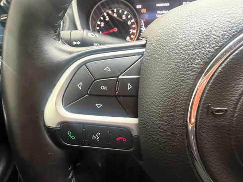 Used 2020 Jeep Compass Latitude image 13