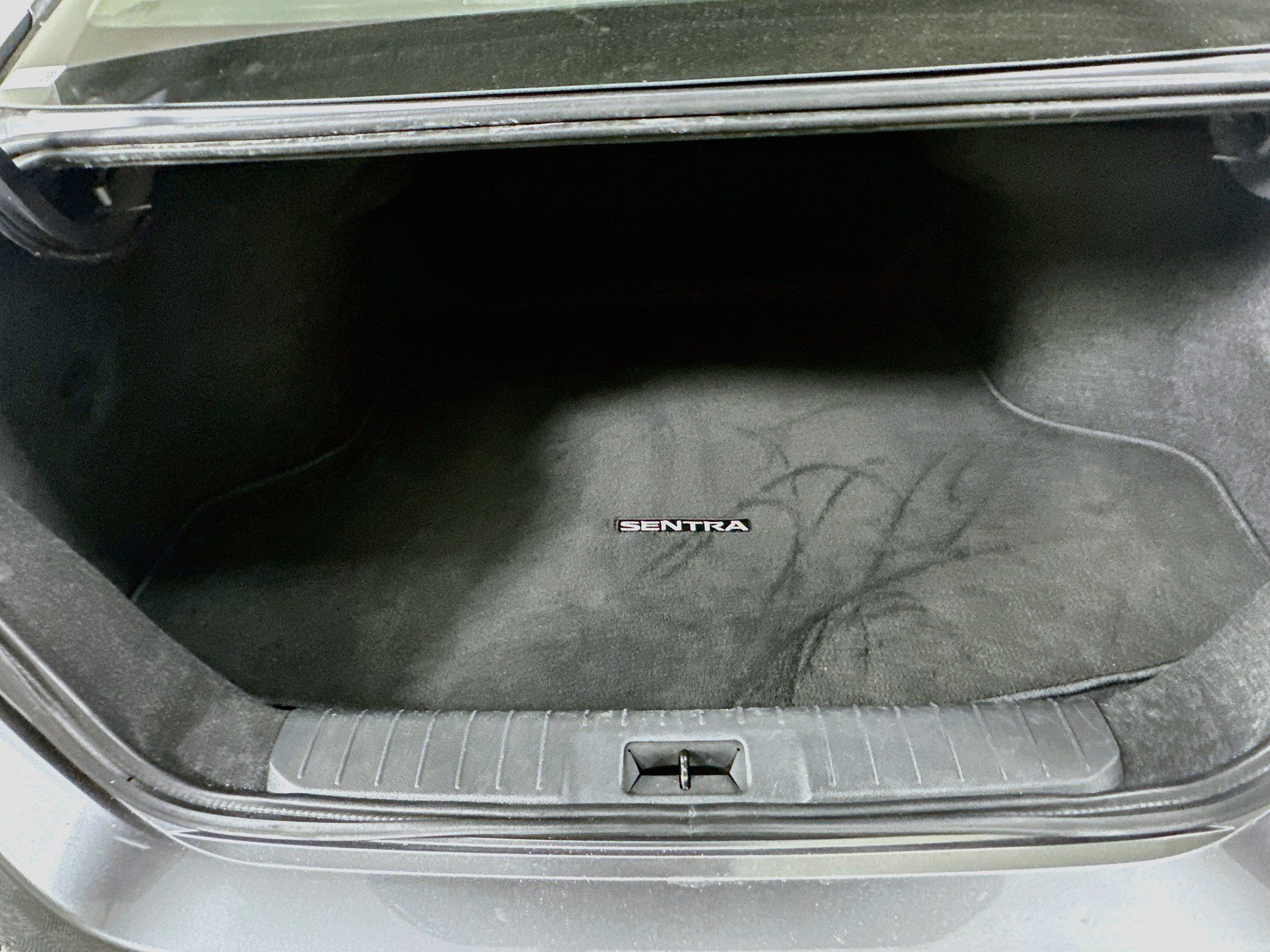 Used 2025 Nissan Sentra S FWD image 27