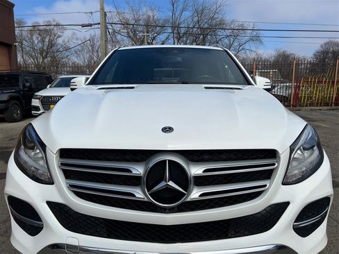 Used 2018 Mercedes-Benz GLE 350 GLE 350 4MATIC SUV w/ Premium 1 Package image 15