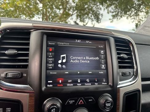Used 2018 RAM 3500 Laramie AWD/4WD image 27