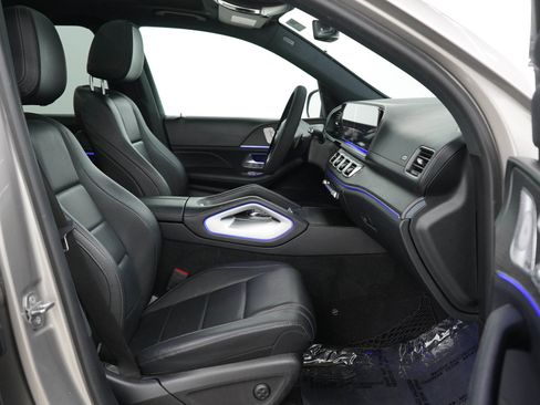 Used 2020 Mercedes-Benz GLS 450 4MATIC image 11