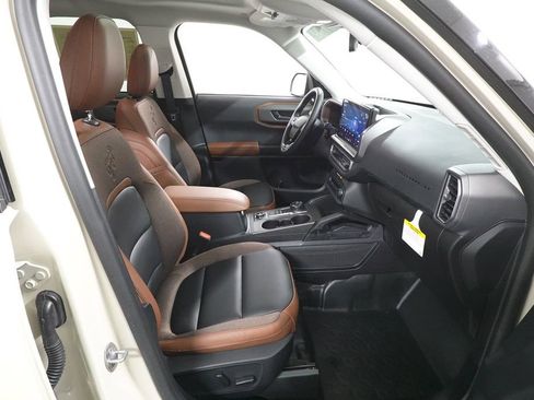 New 2025 Ford Bronco Sport Outer Banks w/ Sasquatch Outer Banks Package AWD/4WD image 33