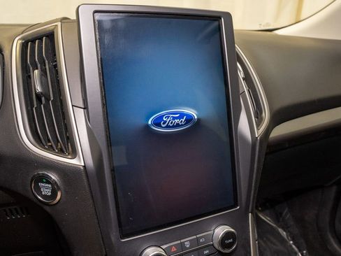 Used 2024 Ford Edge SEL image 12