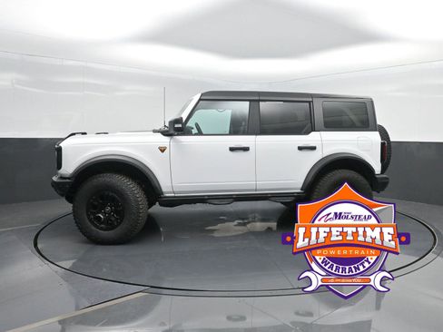 Used 2022 Ford Bronco Badlands image 1