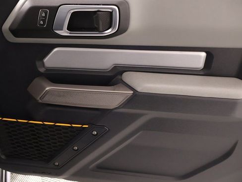 Used 2022 Ford Bronco Badlands w/ Sasquatch Package image 16