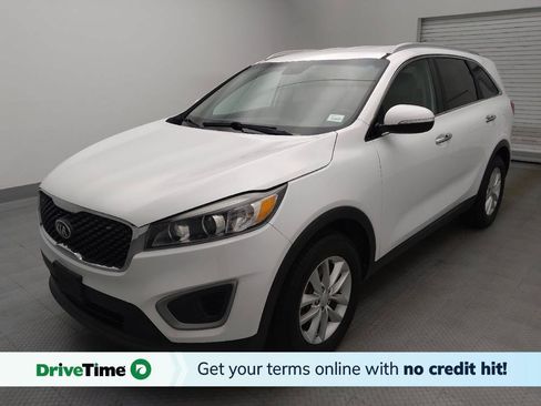 Used 2018 Kia Sorento FWD image 1