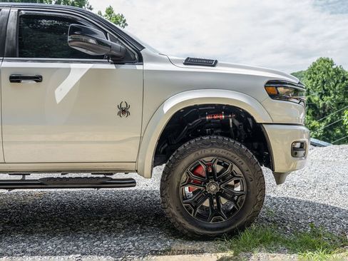 Used 2025 RAM 1500 Big Horn AWD/4WD image 11