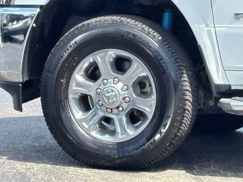 Used 2024 RAM 2500 Big Horn w/ Off Road Package AWD/4WD image 5