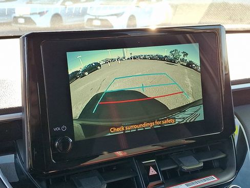 Used 2024 Toyota Corolla Cross AWD Hybrid image 19