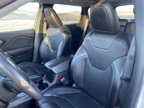 Certified 2022 Jeep Cherokee Limited w/ Elite Package image 18