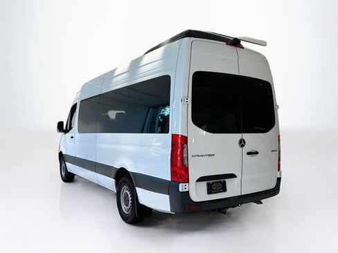 Used 2025 Mercedes-Benz Sprinter 2500 image 3