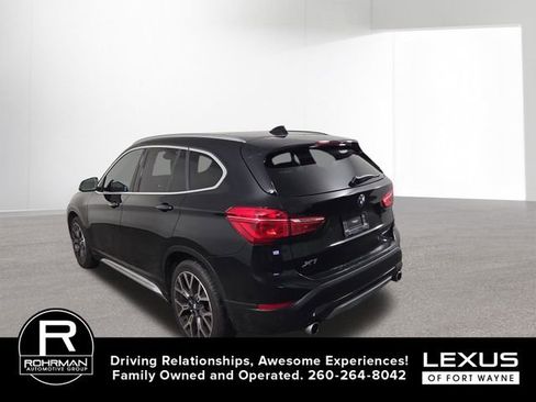 Used 2022 BMW X1 xDrive28i w/ Convenience Package AWD/4WD image 10