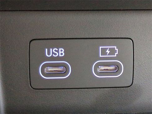 Certified 2025 Genesis GV80 2.5T Select image 21