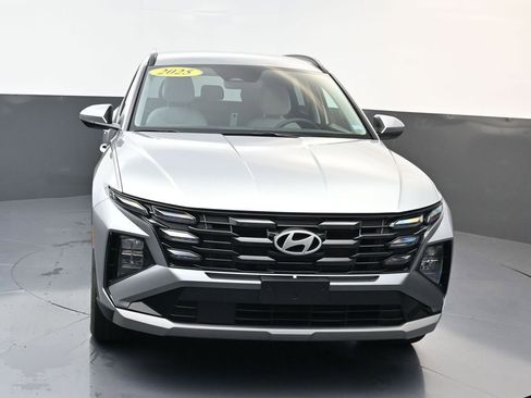 Certified 2025 Hyundai Tucson SEL FWD image 8