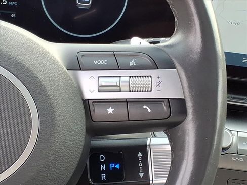 Used 2024 Hyundai Kona Limited image 21