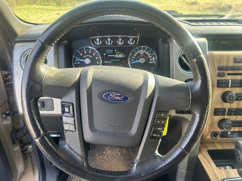 Used 2011 Ford F150 Lariat w/ Max Trailer Tow Pkg image 9