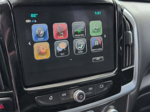 Used 2019 Chevrolet Traverse LT w/ LPO, Floor Liner Package FWD image 16