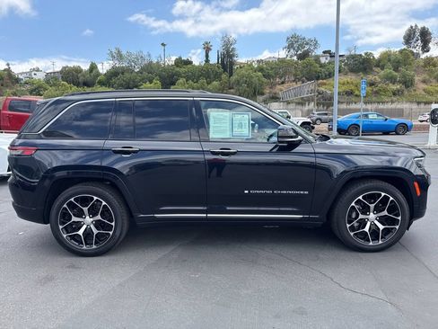 Certified 2024 Jeep Grand Cherokee Summit AWD/4WD image 10