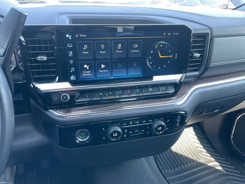 Used 2023 Chevrolet Silverado 1500 LT AWD/4WD image 11