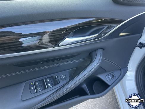 Used 2023 BMW 530i xDrive w/ Convenience Package image 11