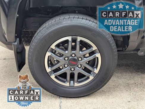 Used 2024 Toyota Tacoma TRD Sport image 3