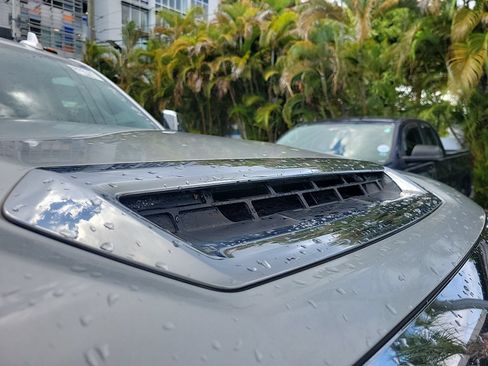 Used 2018 GMC Sierra 2500 Denali w/ Duramax Plus Package AWD/4WD image 10
