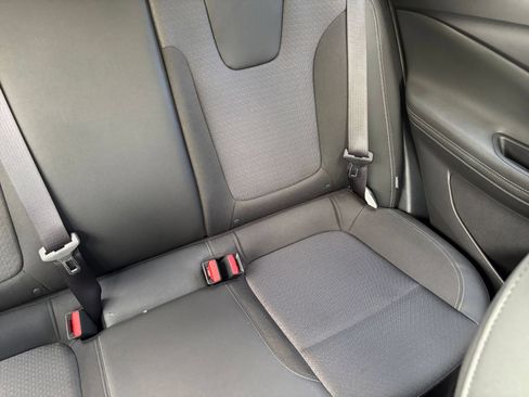 Used 2025 Buick Encore GX Preferred FWD image 36