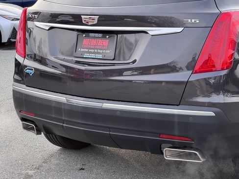 Used 2018 Cadillac XT5 Luxury w/ Driver Awareness Package image 38