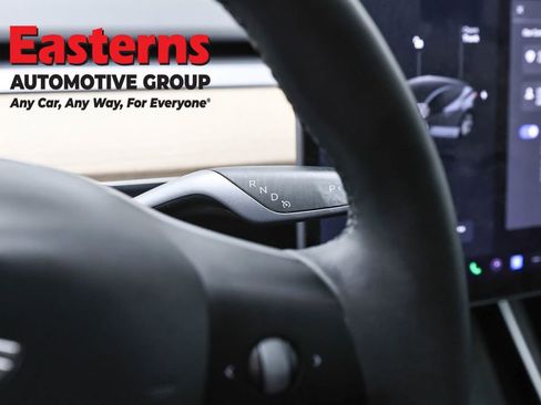 Used 2021 Tesla Model Y Long Range AWD/4WD image 13