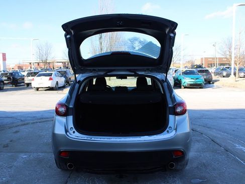 Used 2014 MAZDA MAZDA3 i Sport image 9