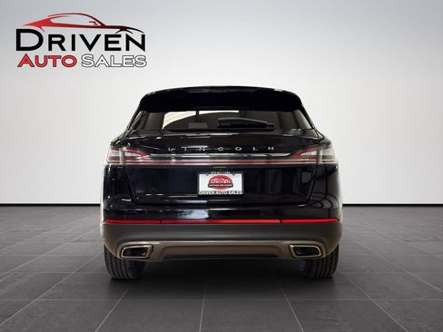 Used 2022 Lincoln Nautilus Reserve AWD/4WD image 5